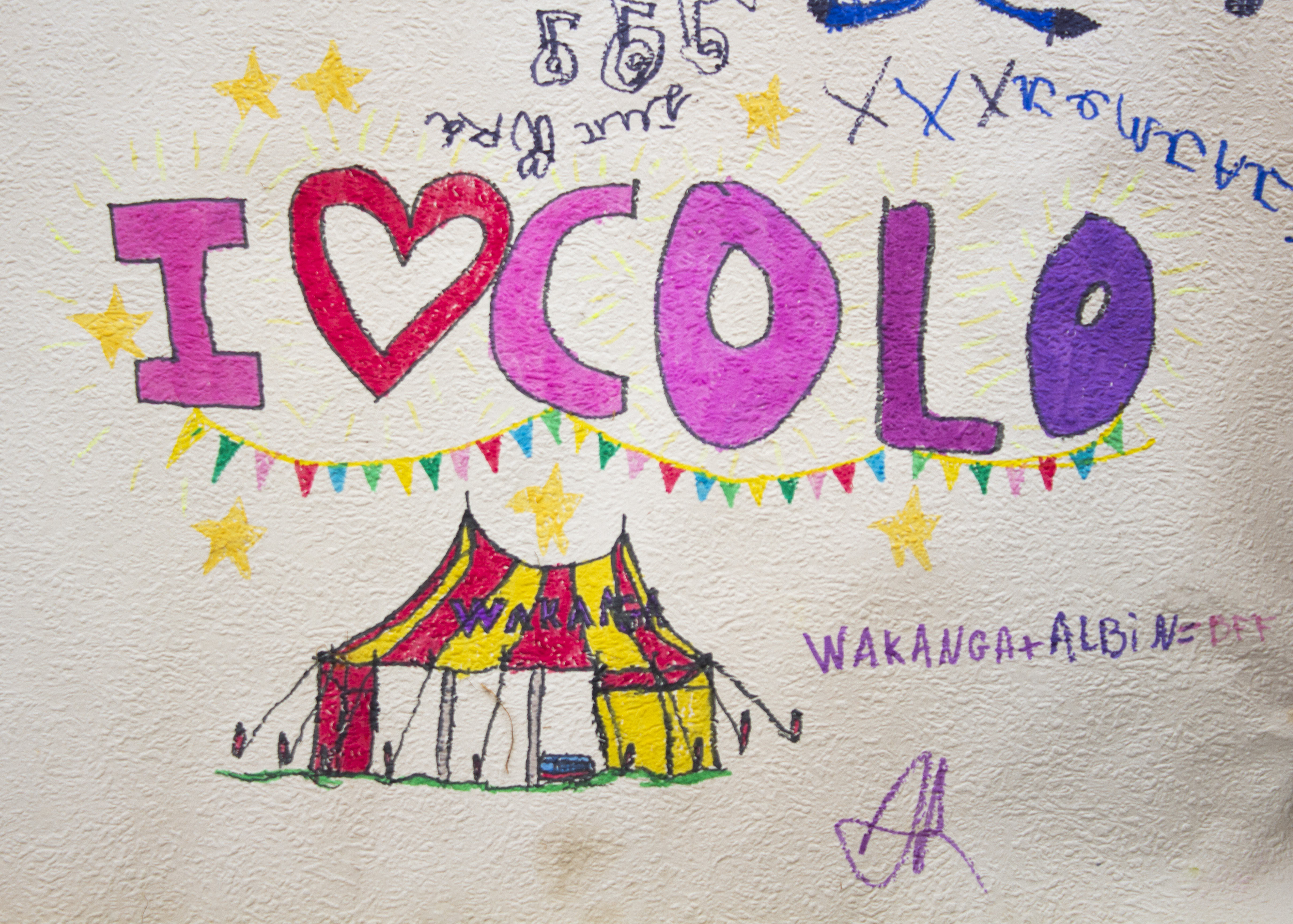 dessin enfants cirque I love Wakanga passion colo séjours de vacances chapiteau colos pas cher